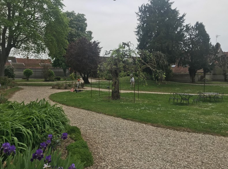 Soirées James Bond dans les jardins de Bollinger avant
